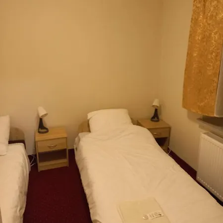 Отель Palac Lasow *