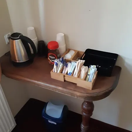 Palac Lasow Отель